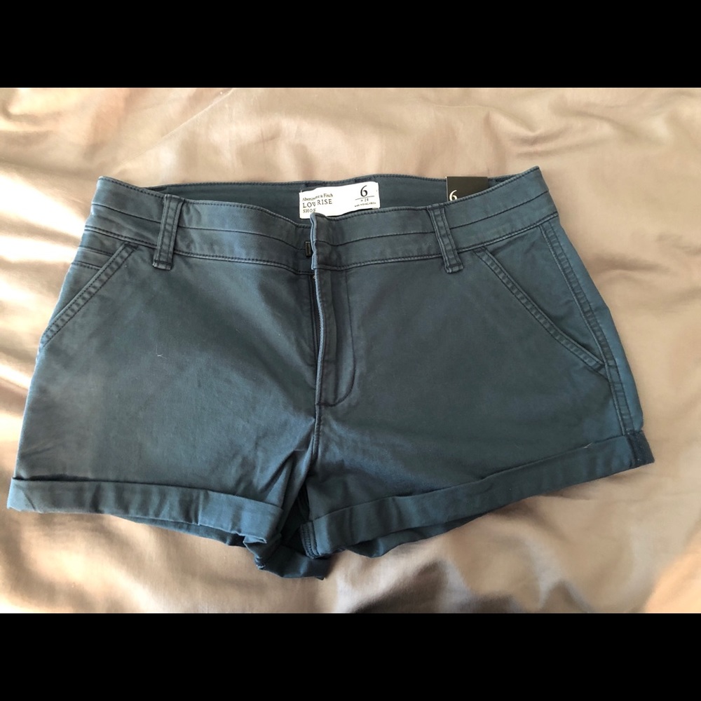 Abercrombie & Fitch low rise shorts